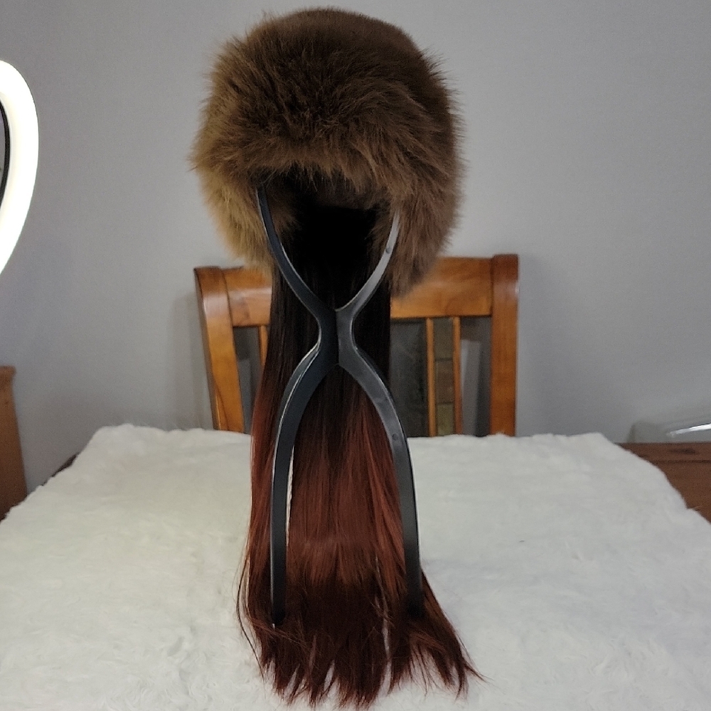 NWOT Nel's Wigs Dark Brown/Red Ombre Hat Wig